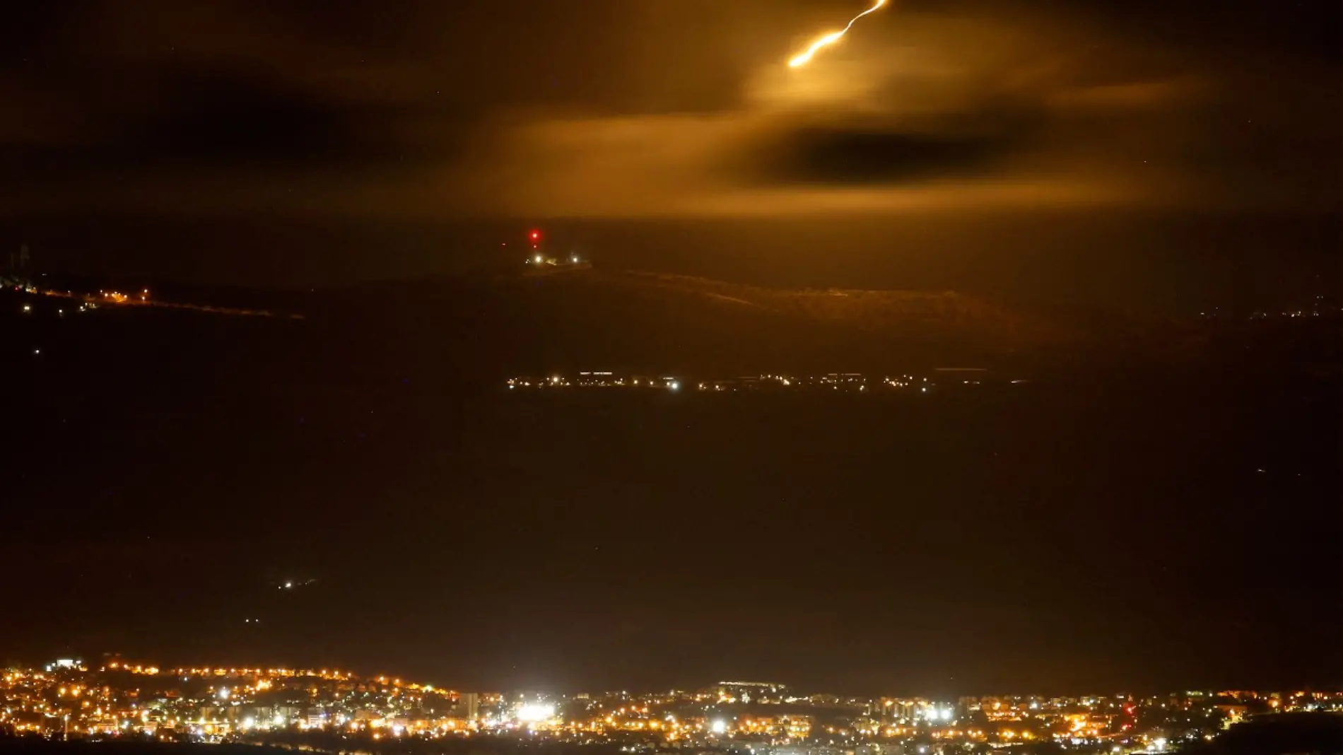 Misil lanzado por los hutíes alcanza Israel